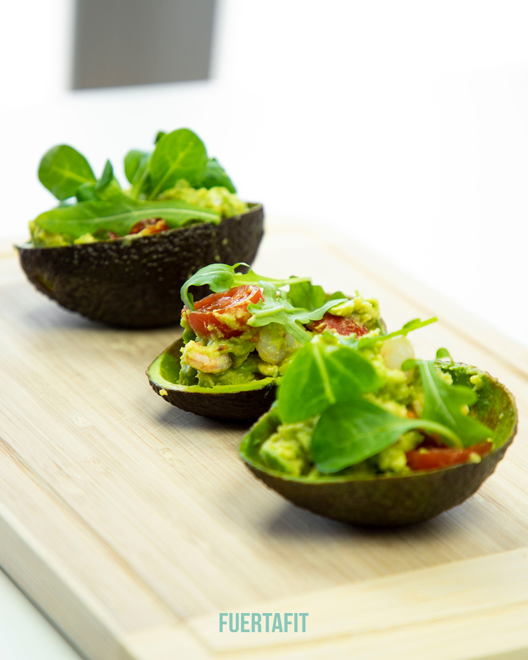 recetas de verano ensalada de aguacate y gambas